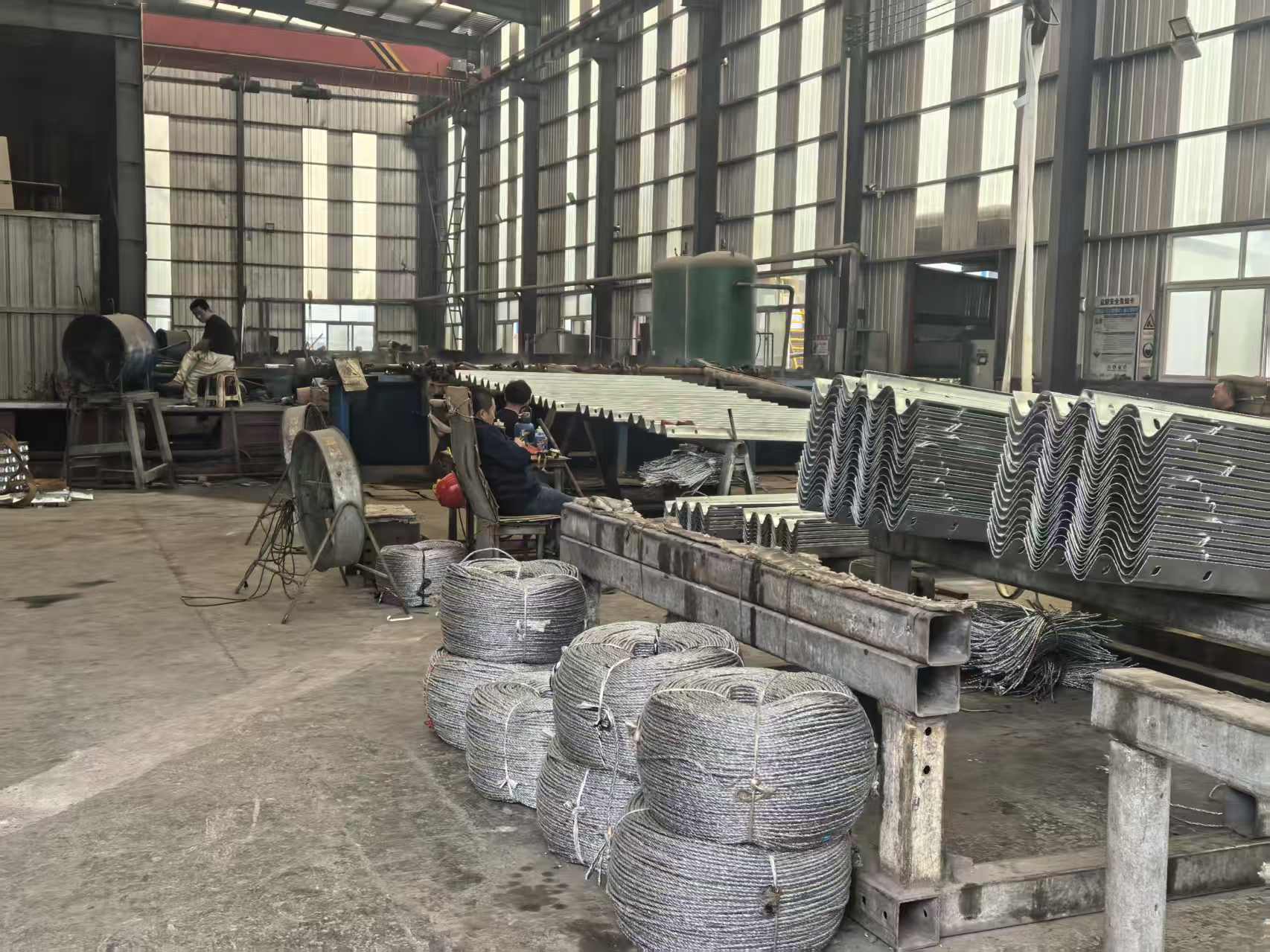东营市波形护栏配件三波波形护栏 - 一站式服务
